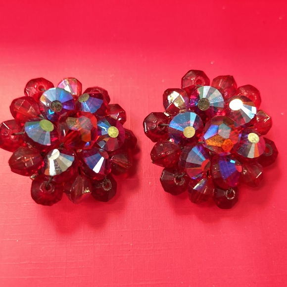 Vintage Red Clip on Large Earrings. - Picture 4 of 7
